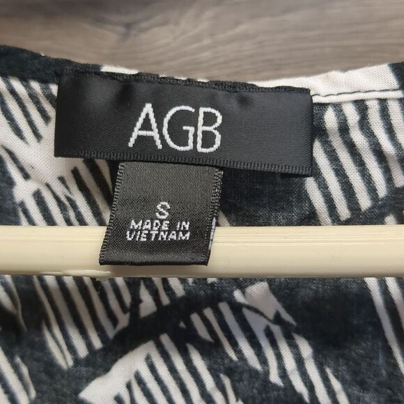 AGB Sleeveless Casual Dress  With Pockets Women's Size Small - Picture 6 of 8